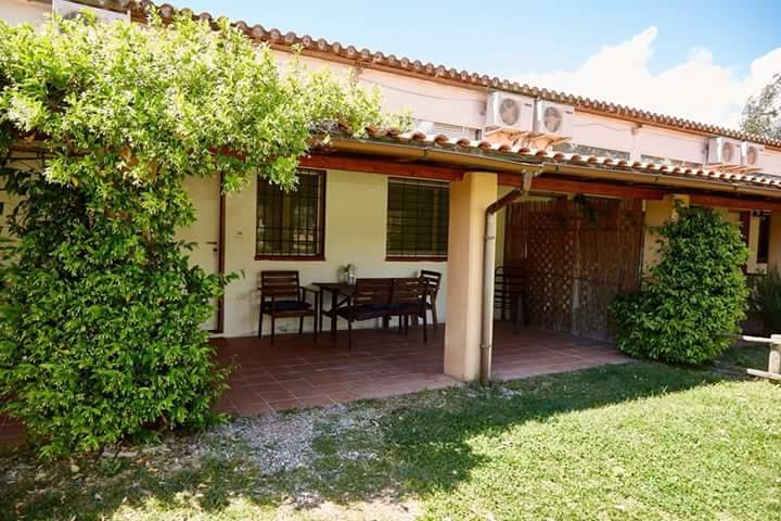 Borgo S.Maria Di Vulci Guest House Montalto di Castro Bagian luar foto