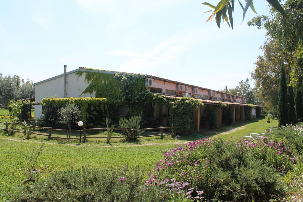 Borgo S.Maria Di Vulci Guest House Montalto di Castro Bagian luar foto