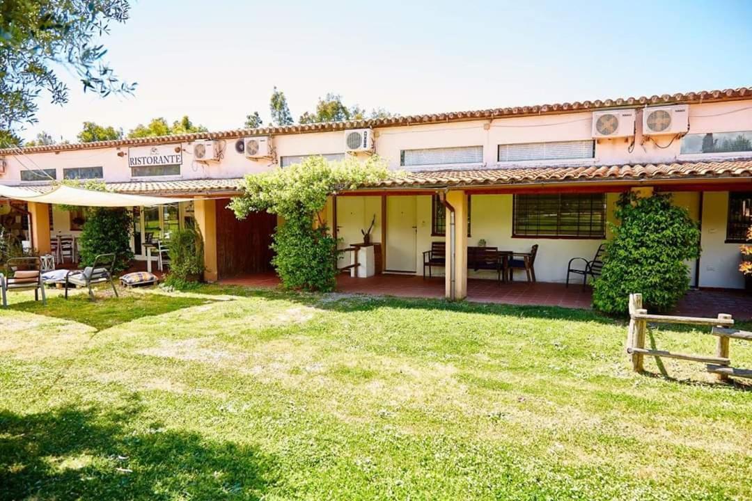 Borgo S.Maria Di Vulci Guest House Montalto di Castro Bagian luar foto